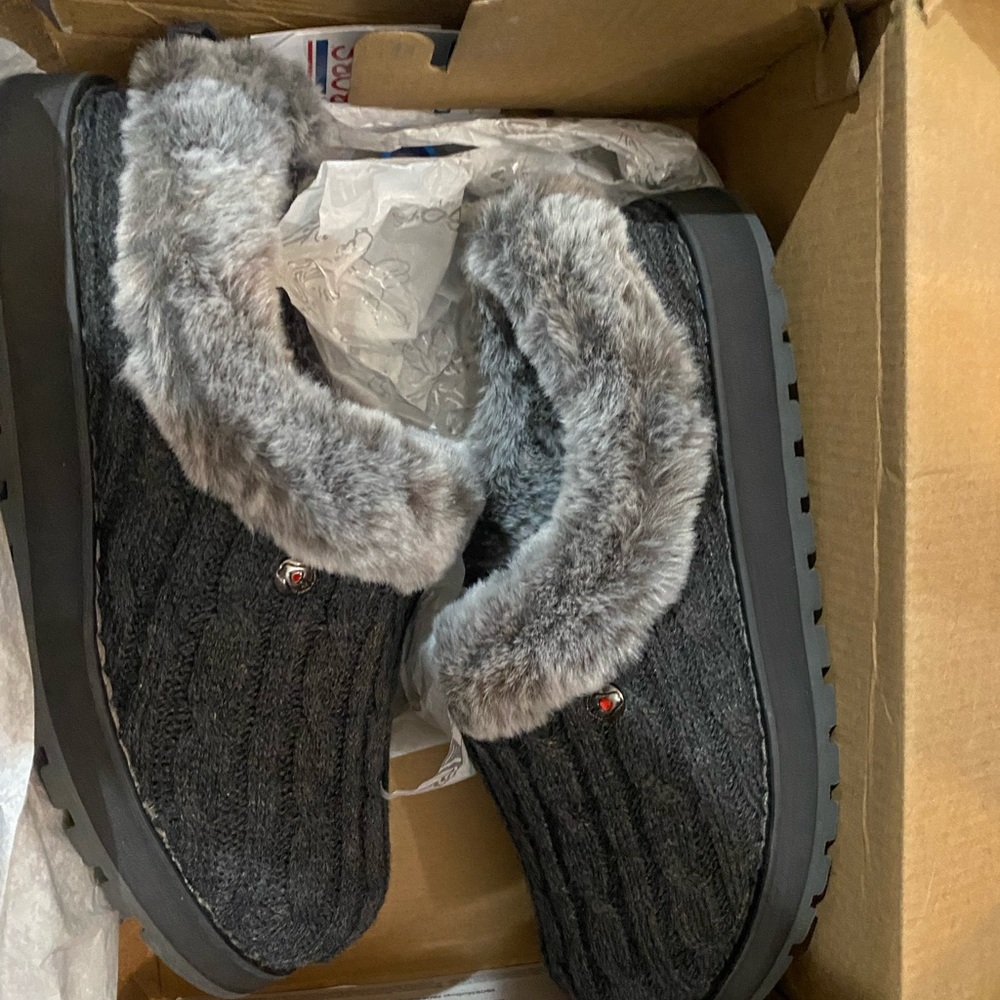 slippers